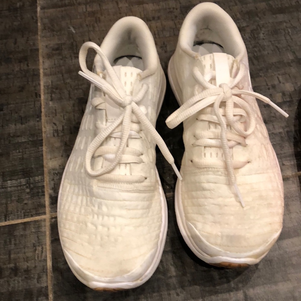 Under armour sneakers youth